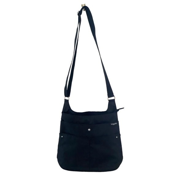 Baggallini Cross Over Crossbody black bag RFID Protection - Picture 13 of 16